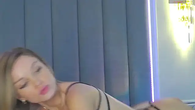 MarilynNova's Webcam Show