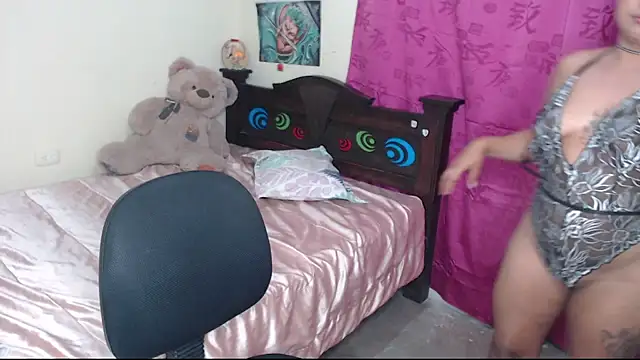 isabella_florez's Webcam Show