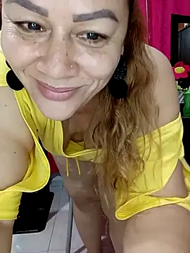 SluttyMilf79's Live Sex Cam Show