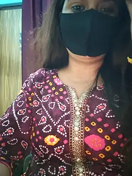 Aishwaryaa_69's Webcam Show