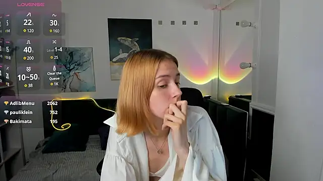 Linapuff's Webcam Show