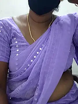 Pokazy przed kamerką – Tamil_Meera12