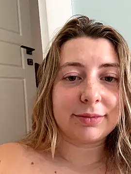 curvyflawless' Webcam Show