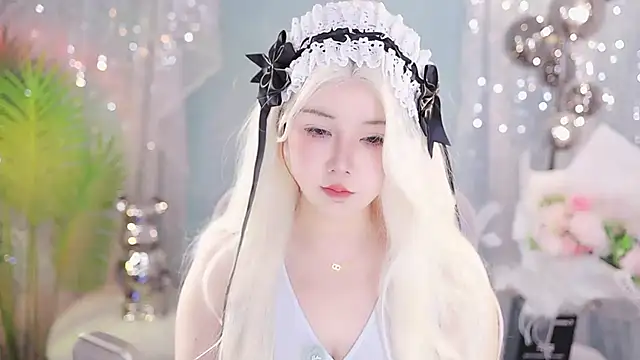 Qiaoqiao_'s Webcam Show