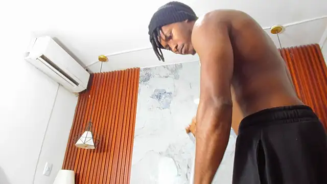 xxxhotbbc's Webcam Show