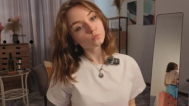 LuellaVisalli's Webcam Show
