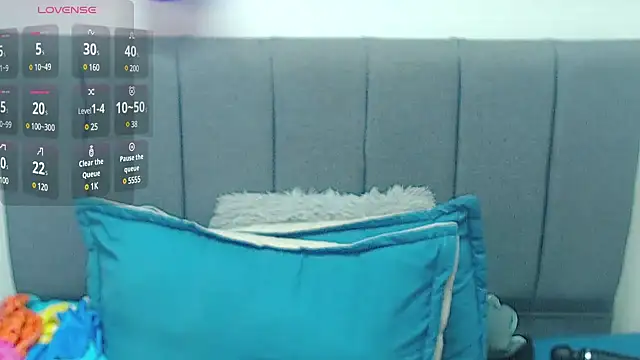 sasi_luna's Webcam Show