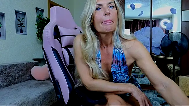 amelia_blondy's Live Sex Cam Show