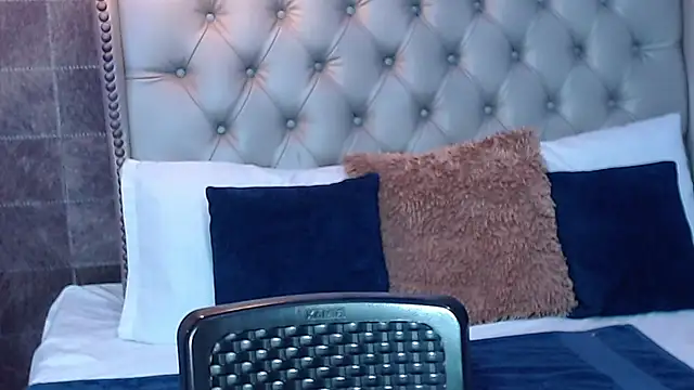 Liiamthompson's Webcam Show