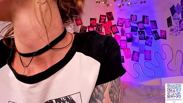 LuckySexyDoll's Webcam Show