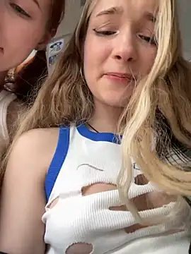Baby_Tiny's Webcam Show