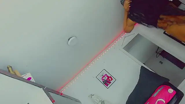 Master_Kenndal69's Webcam Show