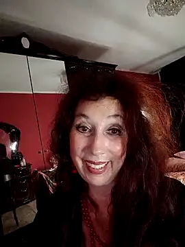 GypsyEsmeralda Show in webcam