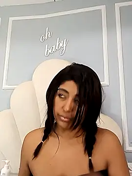 Kaylachannell's Live Chat Room