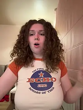 your_hot_sister webcam show