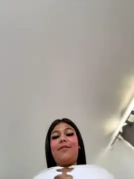 Alyshanon18's Webcam Show