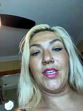 LittleMissEeve's Webcam Show