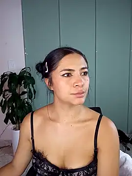 sofia_baker21's Webcam Show