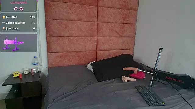 Rose_taylor01's Webcam Show