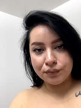 ElyaKent_'s Webcam Show