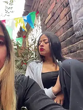 isis_lombardi's Webcam Show