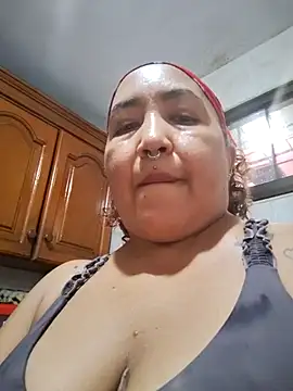 Entrecurvasycucharies_'s Webcam Show