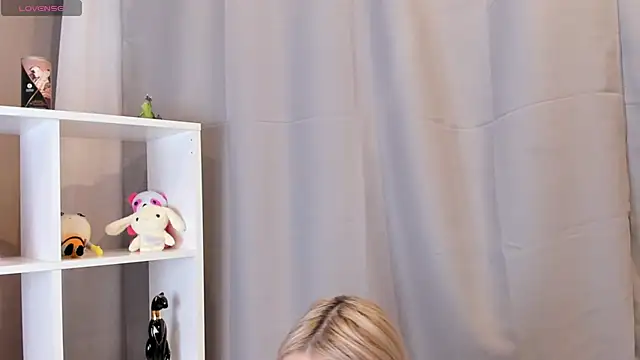 AuroraBless' Webcam Show