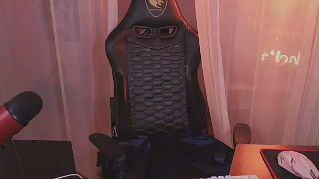 uwu_vi's Webcam Show