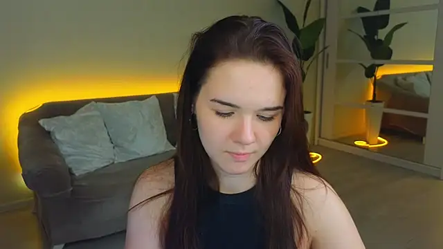 LindaRobertz 现场性爱视讯表演
