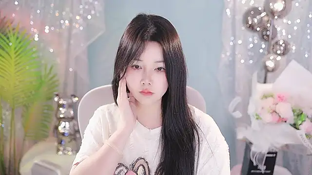 Qiaoqiao_'s Webcam Show