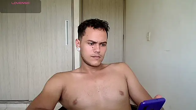 ObsesiveLove's Webcam Show