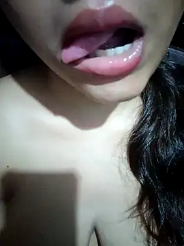 Cute_Riddhi's Webcam Show