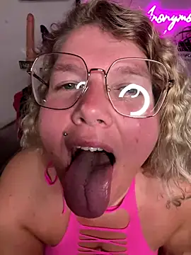 CurvyAnonymousGirl89 Webcam-Show