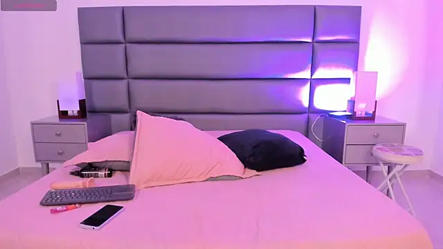 EvelynHarpee's Webcam Show