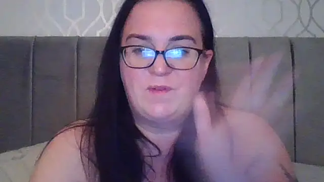 Curvy_OliviaXX's Webcam Show