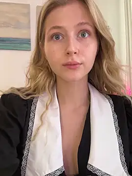 LunaRase's Webcam Show