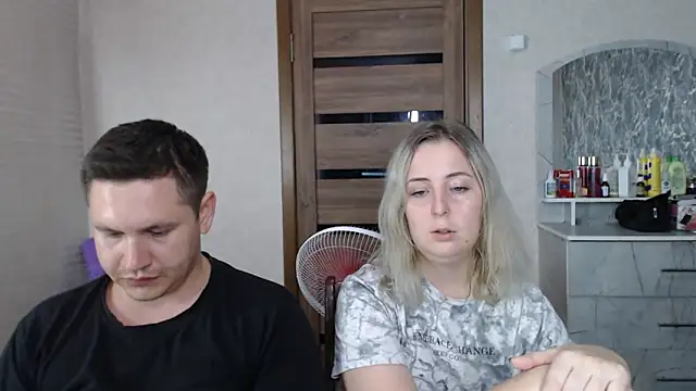 Kristy-Max's Webcam Show