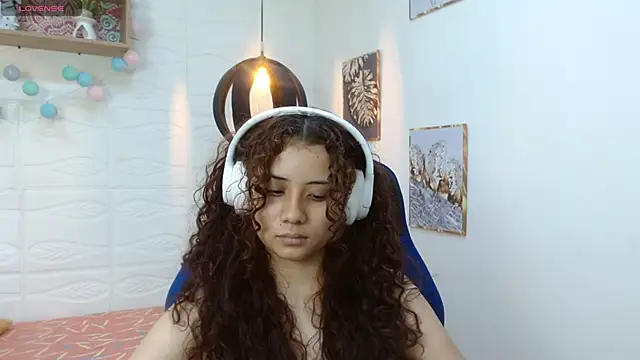 mayamoira1's Webcam Show
