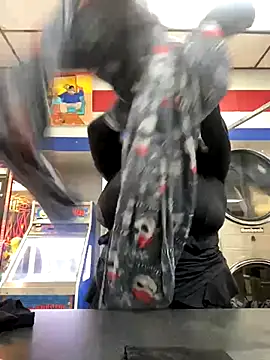 BigFineSelena's Webcam Show