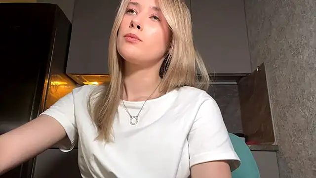 Ruby_Blonde_Photik's Webcam Show