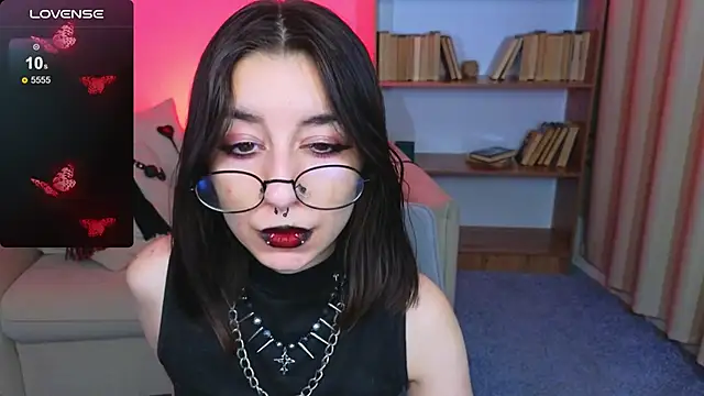 Mistress__Marcelline's Webcam Show