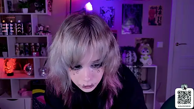 Lollyshy's Webcam Show