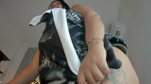 Show de MirandaHaguen na webcam