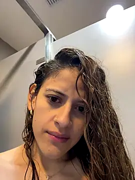 alana15's Live Sex Cam Show