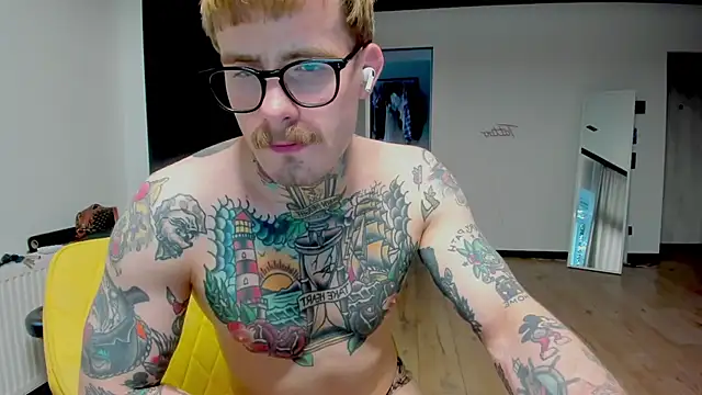 white_King9999's Webcam Show