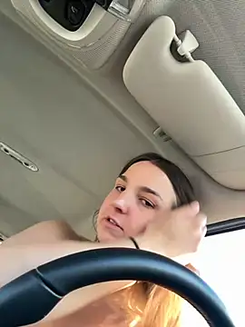 DoriDeluxe66's Live Sex Cam Show