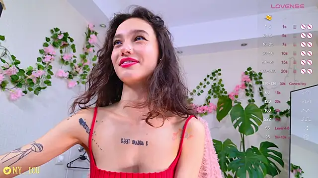 MyLou_'s Live Sex Cam Show