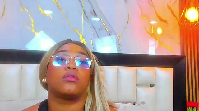 TianahGlow Webcam-Show