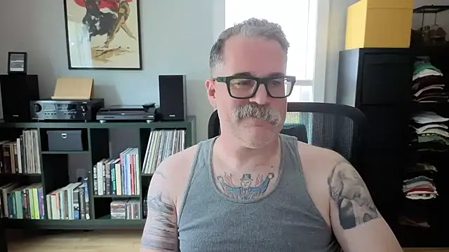 BriefsDad's Webcam Show