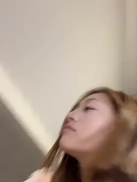 lala_v Webcam-Show